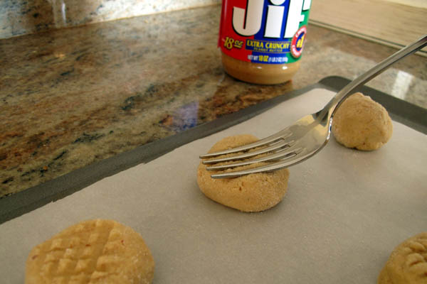 Peanut butter cookie press