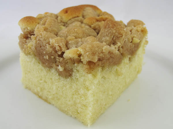 Crumb cake piece
