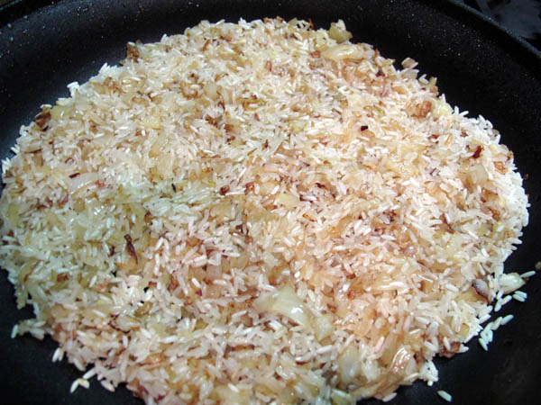 Rice onions skillet