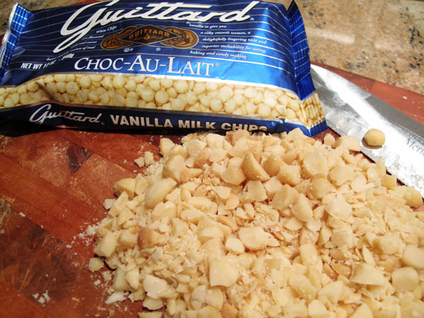 Macadamia nuts chopped guittard bag