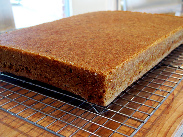 Carrot cake rack