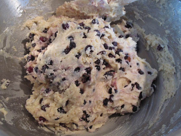 Blueberry Streusel Muffins batter