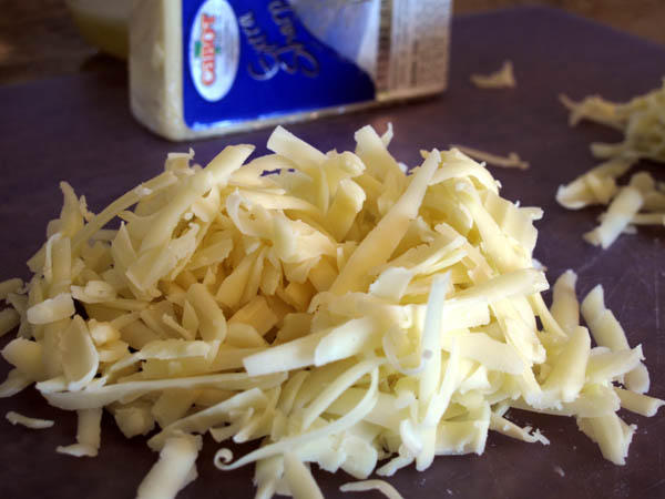 Grilled Cheese Cabot shredded