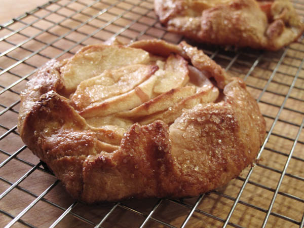 Rustic Free Form Apple Tartlet rack 2
