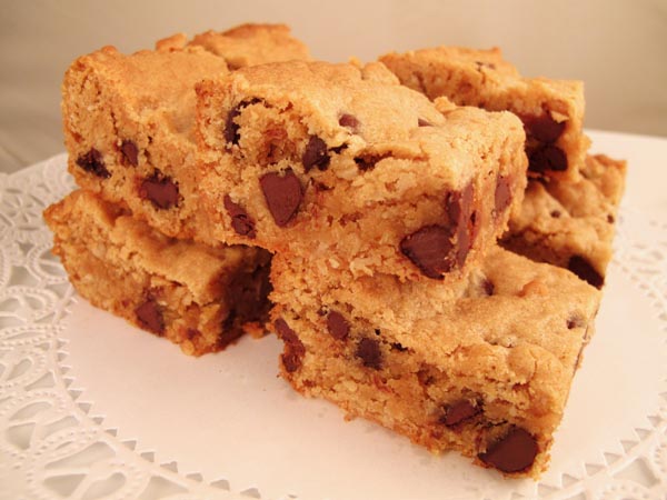 Chocolate Chip Peanut Butter Bars