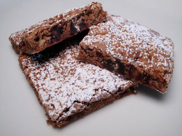 Date nut brownies2