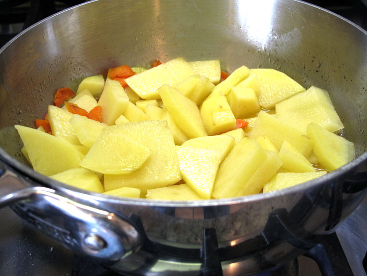 Carrot Mashed Potatoes pot