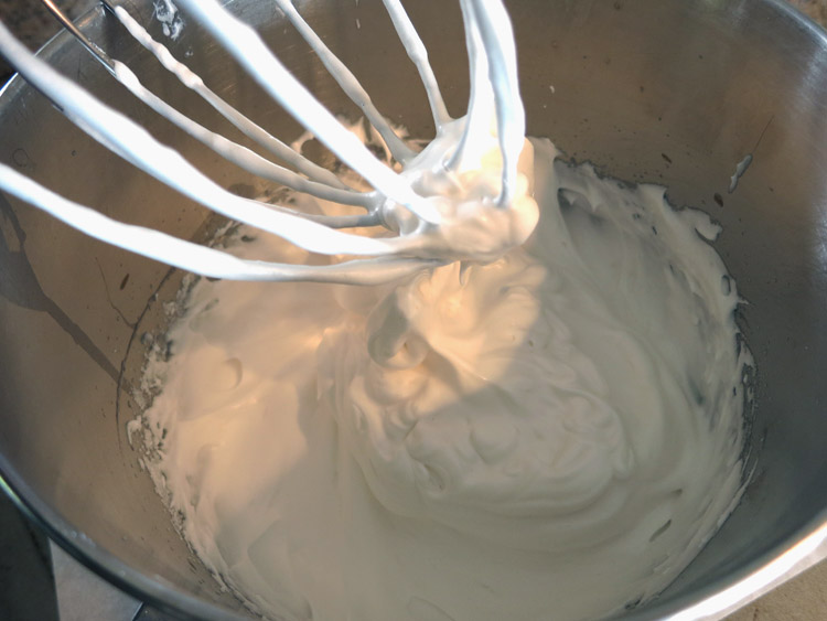 Pavlova Egg Whites bowl