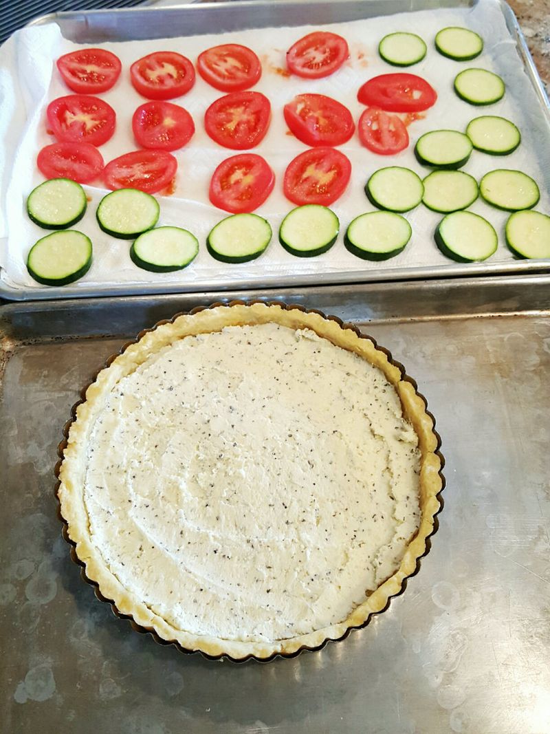 Tomato zucchini tart prep