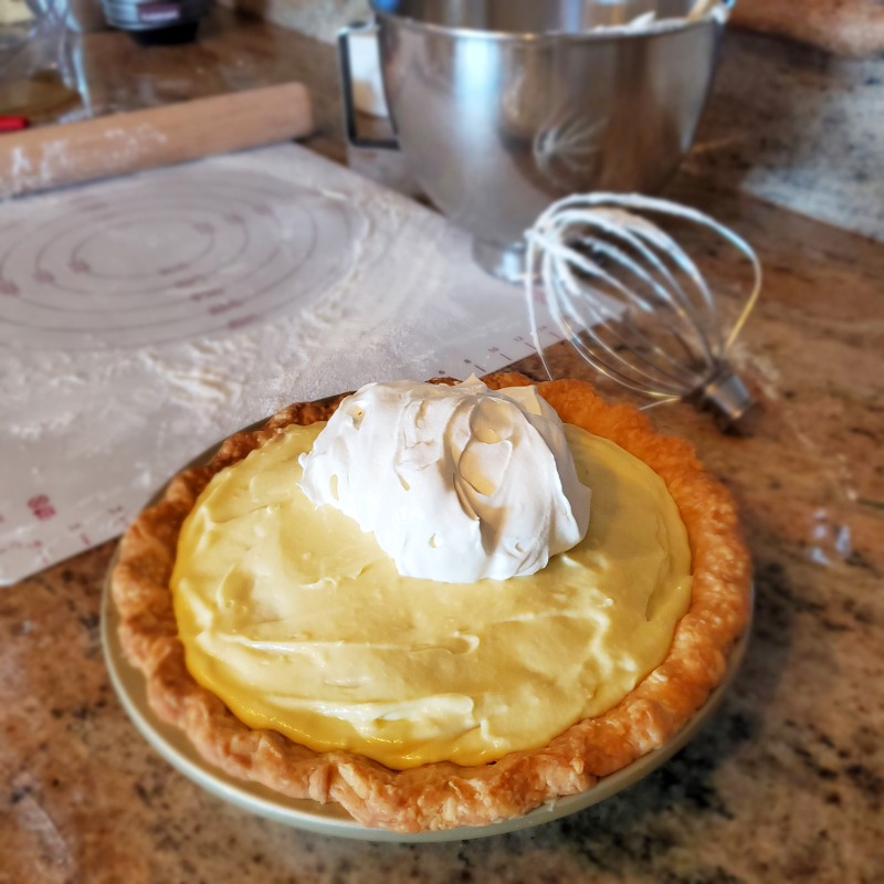 Blue Ribbon Banana Cream Pie bananas