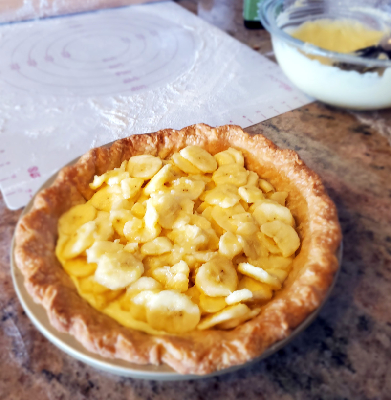 Blue Ribbon Banana Cream Pie bananas